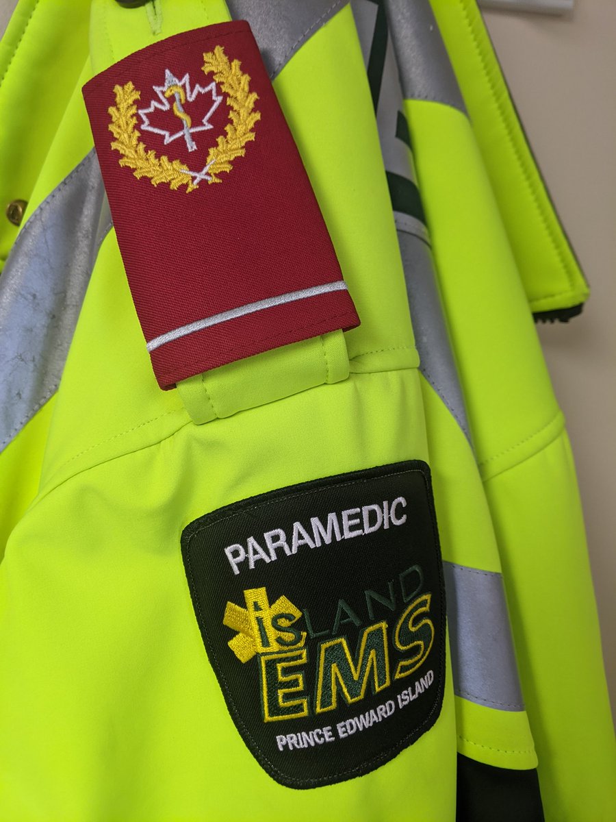 PEIMedic96's tweet photo. Veterans Week 2020 & the celebration of the 75th Anniversary of the end of World War II, It's an honour to support Canada’s ill and injured Canadian Armed Forces members, Veterans & #FirstResponders. I am proud to wear my epaulettes for past & present veterans. #rememberance2020 https://t.co/q6KZgVBpkq