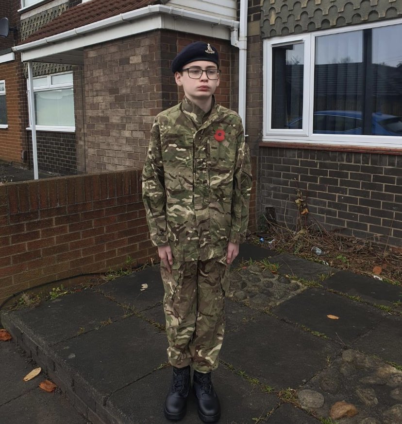LtMeasom's tweet photo. Well done to the cadets from A company Durham ACF who today paid their respects to those who lost their lives in all previous conflicts. Today they marked their respects in the safety of their own homes. #doorstepsalute. 

#VirtualACF #keepingtheflamalive https://t.co/KcoPLg7o8t