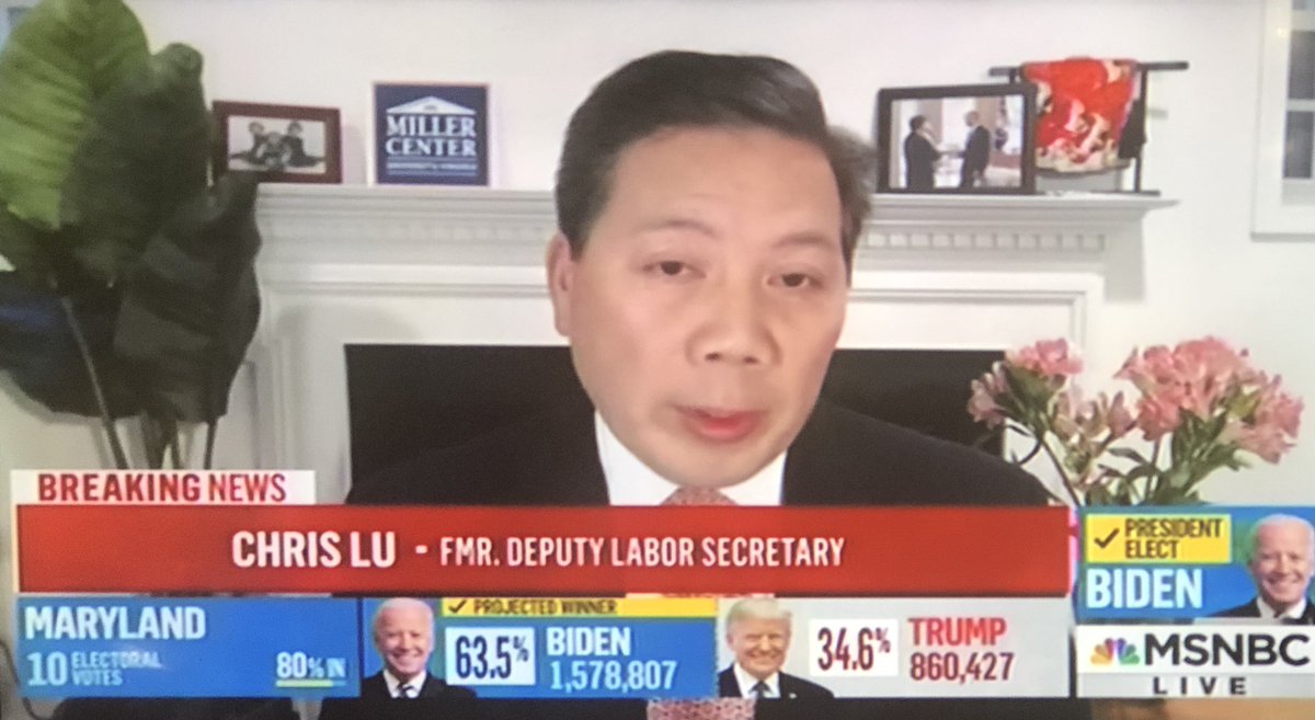 ratemyskyperoom's tweet image. We like big leaves. Splash of red. Ample flowers for balance. Always Obama. 10/10 @ChrisLu44