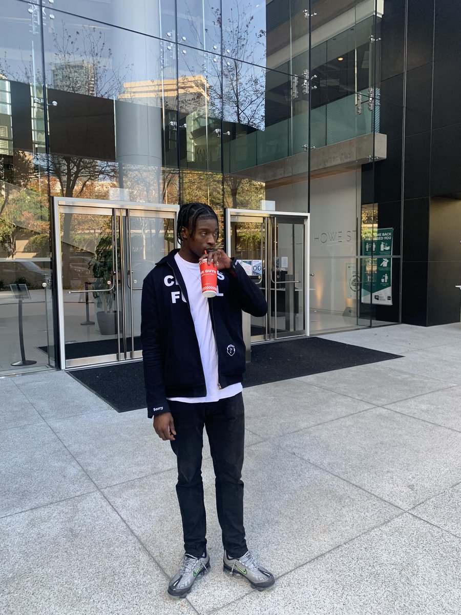 GrandAvian's tweet photo. we was always innovators not regular 🚷🚷🚷 @CLASSFULL1 https://t.co/aVoX5lfwGb