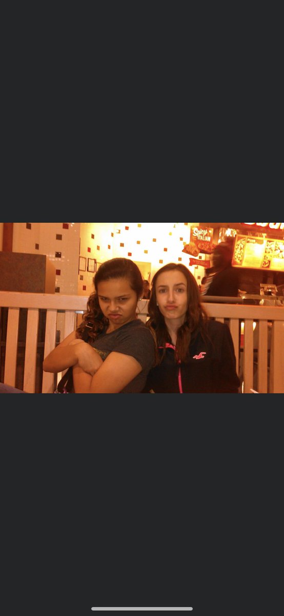 jocelyncorin's tweet photo. @raegannlynne miss girl look at us from 2013😭 https://t.co/cBfsKFac4I