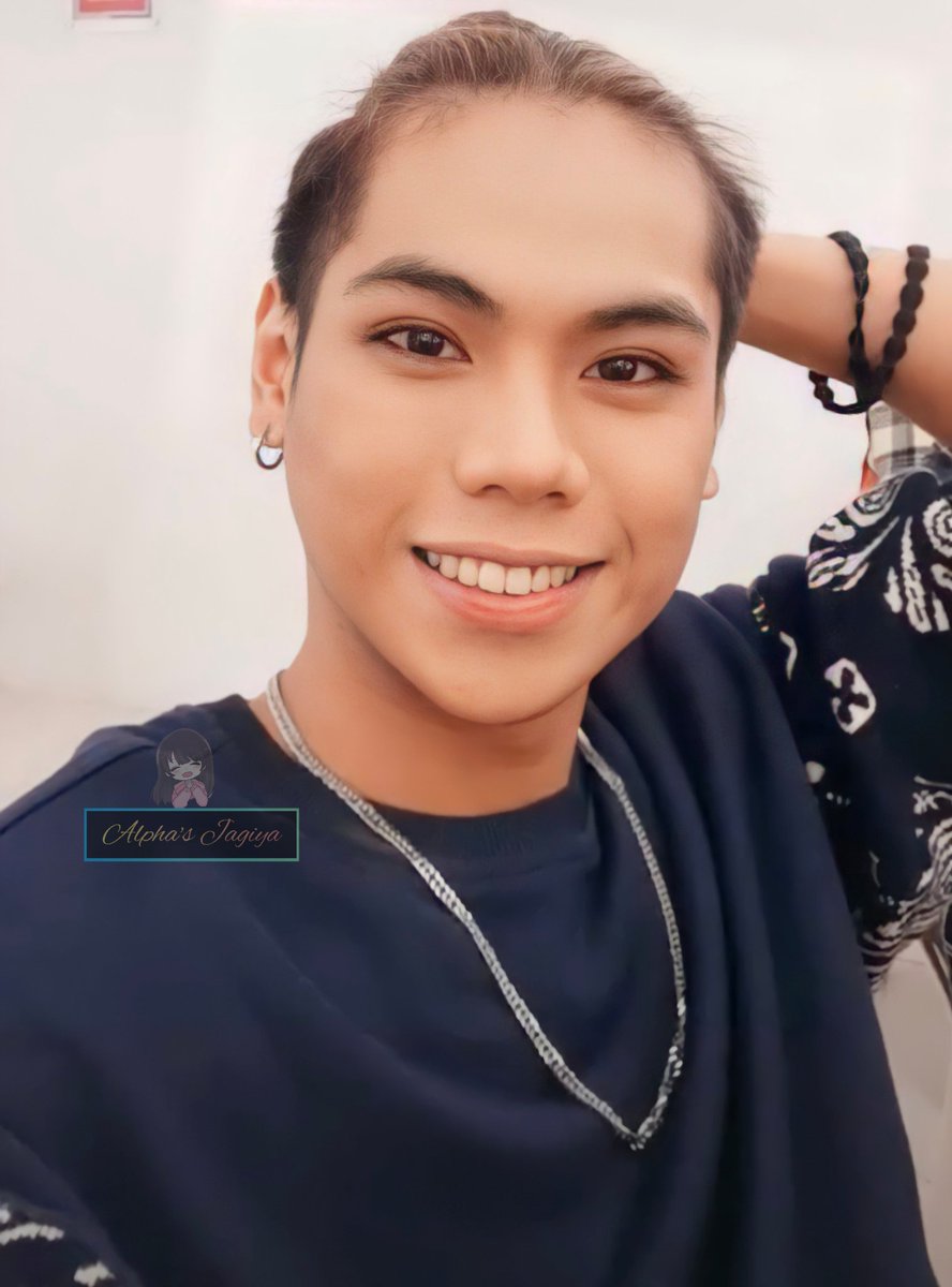 EngineerNiAlpha's tweet photo. Our beautiful sunshine. 🌞

@1stoneOfficial
#StreamOneDream https://t.co/CwExotMBHw