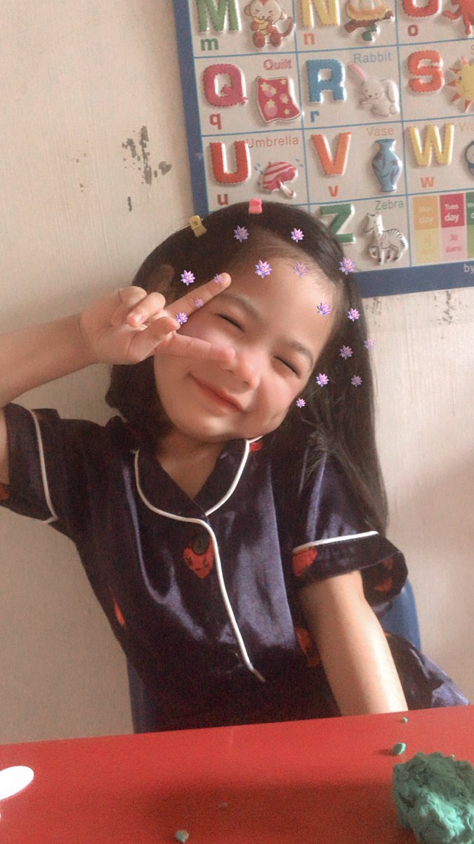 dannaaaaahr's tweet photo. “ang tagal naman ng module ko” https://t.co/w2AVV8Bb63