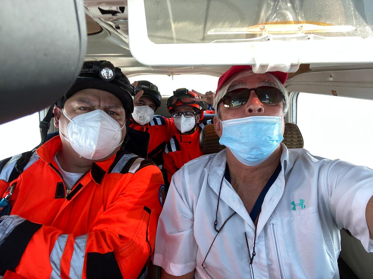 AeroclubGuate's tweet photo. Finalizamos nuestro 3er dia de puente aereo, hoy un total de 39 vuelos y 25,809lbs de viveres transportados a Puerto Barrios, Morales, Peten y Coban. Se continua realizando operaciones de 🚁 de rescate. 

La aviación general apoyando al pueblo de #Guatemala una vez más. https://t.co/77aSEbZLCt