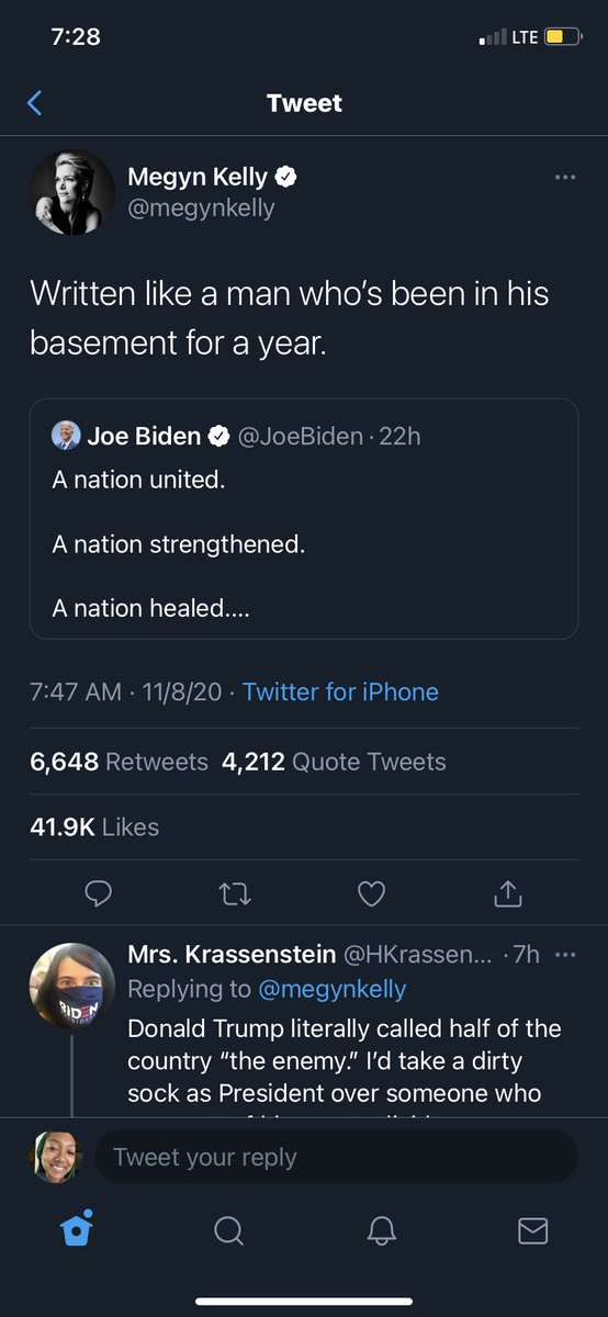 hellscinderella's tweet photo. @chrissyteigen stay clapping back. I’m weak 💀💀 https://t.co/bjvWEfoYaA
