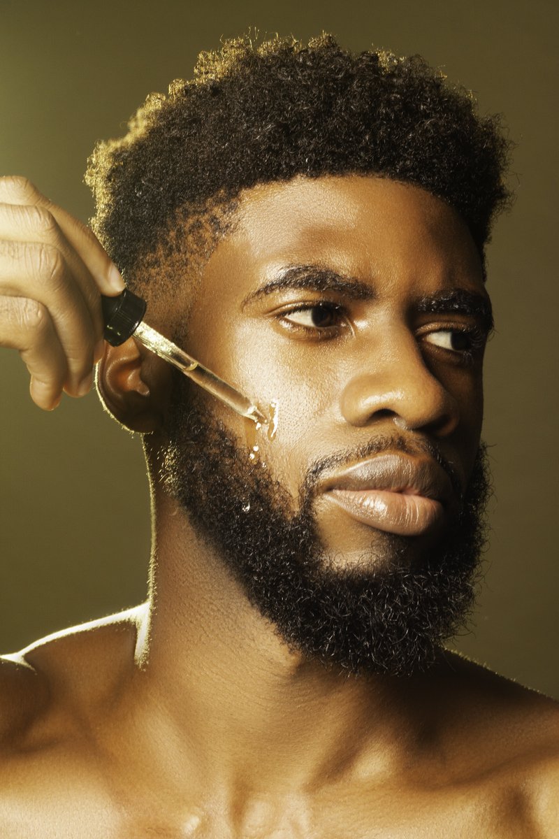 DariusVoncel's tweet photo. Men... make sure you always take care of your skin! 
https://t.co/9SWv764ceX 
#photography #skincare #melanin #blackmen https://t.co/0bIdeQYu5m
