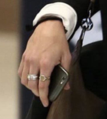 harry seemingly hasn’t taken this ring off since april 2013.