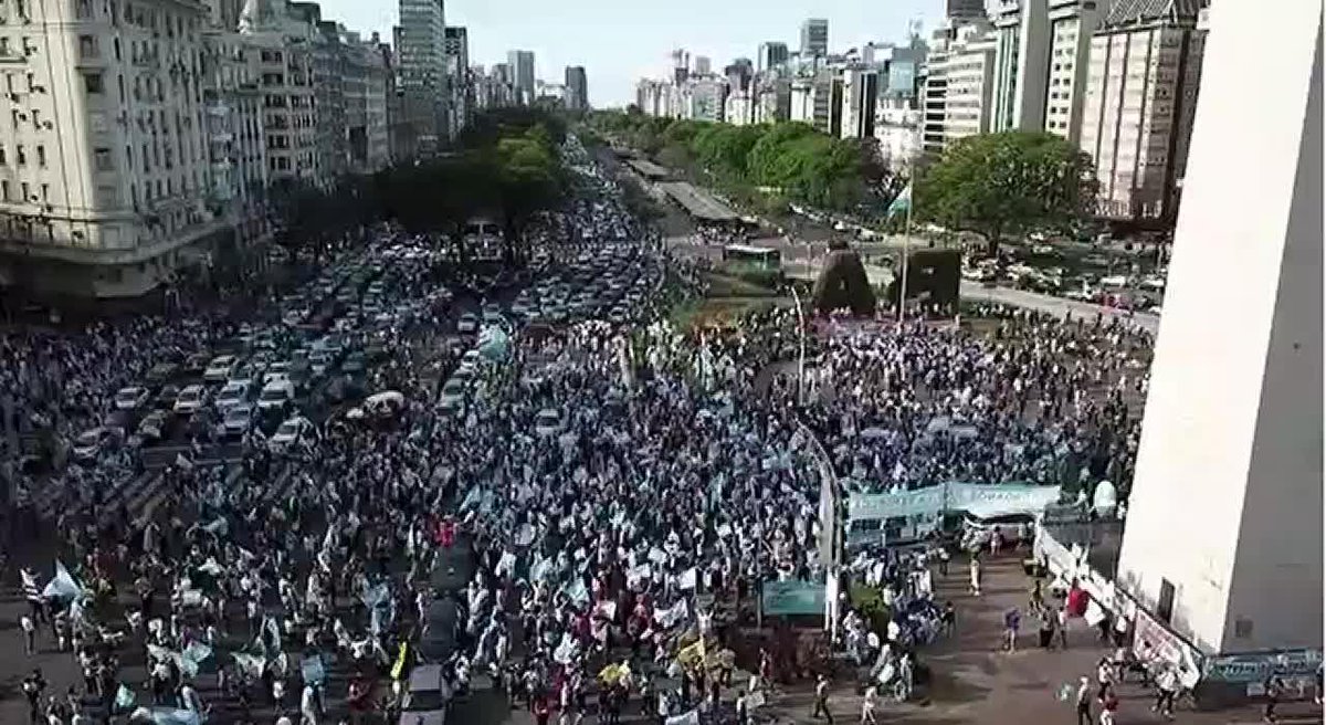 8N. Lombardi: "Estas marchas detienen los globos de ensayo del Gobierno " bit.ly/36c0VWg