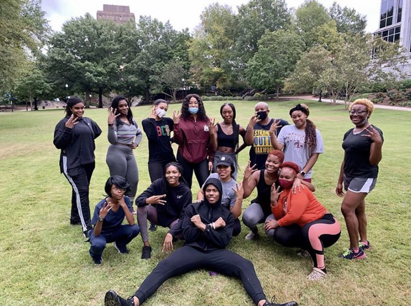 ___thewave's tweet photo. On Fridays we get FIT! ⁣
⁣
Our fitness in the park activity was so much fun as we social distanced while still enjoying our workout 💪🏾 ⁣
⁣ https://t.co/1jMjTa0M8L