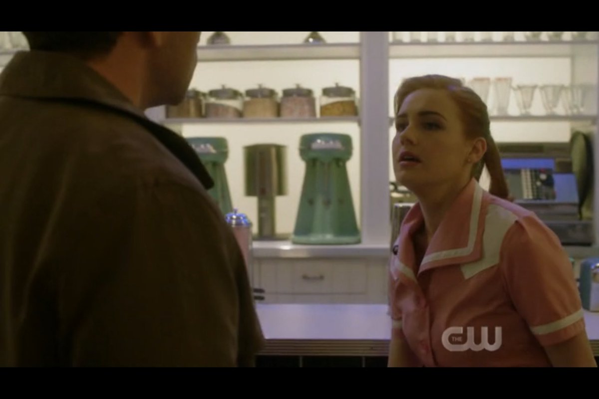 jholden23's tweet photo. I had gone back and looked at the Harrington's stuff since I knew they built that set entirely. There was so much from there, but I just grabbed a couple of cannisters. Still had candy remnants. #PeaceOfMind #Supernatural #SetSale #SetDecSale https://t.co/QPjFYzYSnN