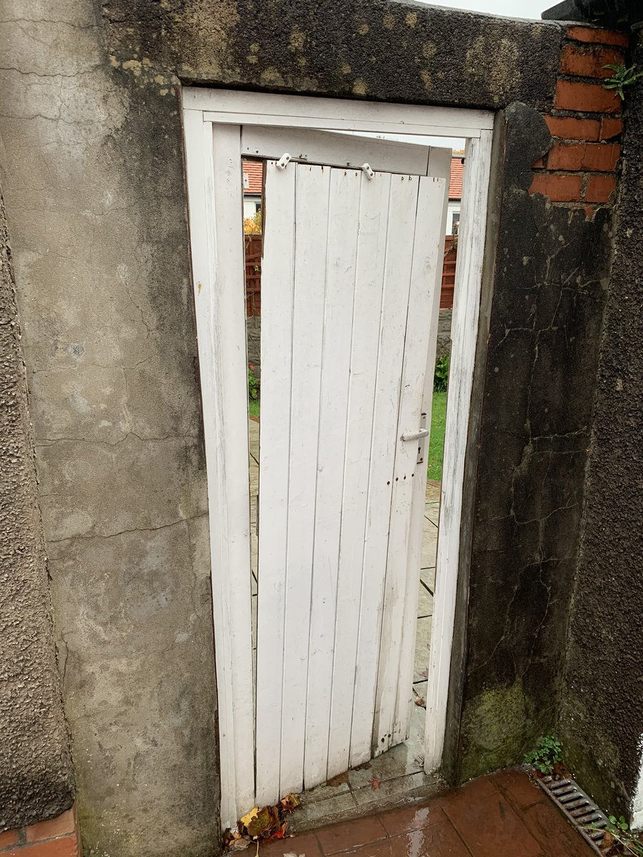 PbrWindows's tweet photo. Upgraded garage and garden access for our customer transforming into a workable space.
#garage #garageconversion #garageupgrades #door #doors #pvc #upvc #glass #windows #window https://t.co/eexqLwr0o9