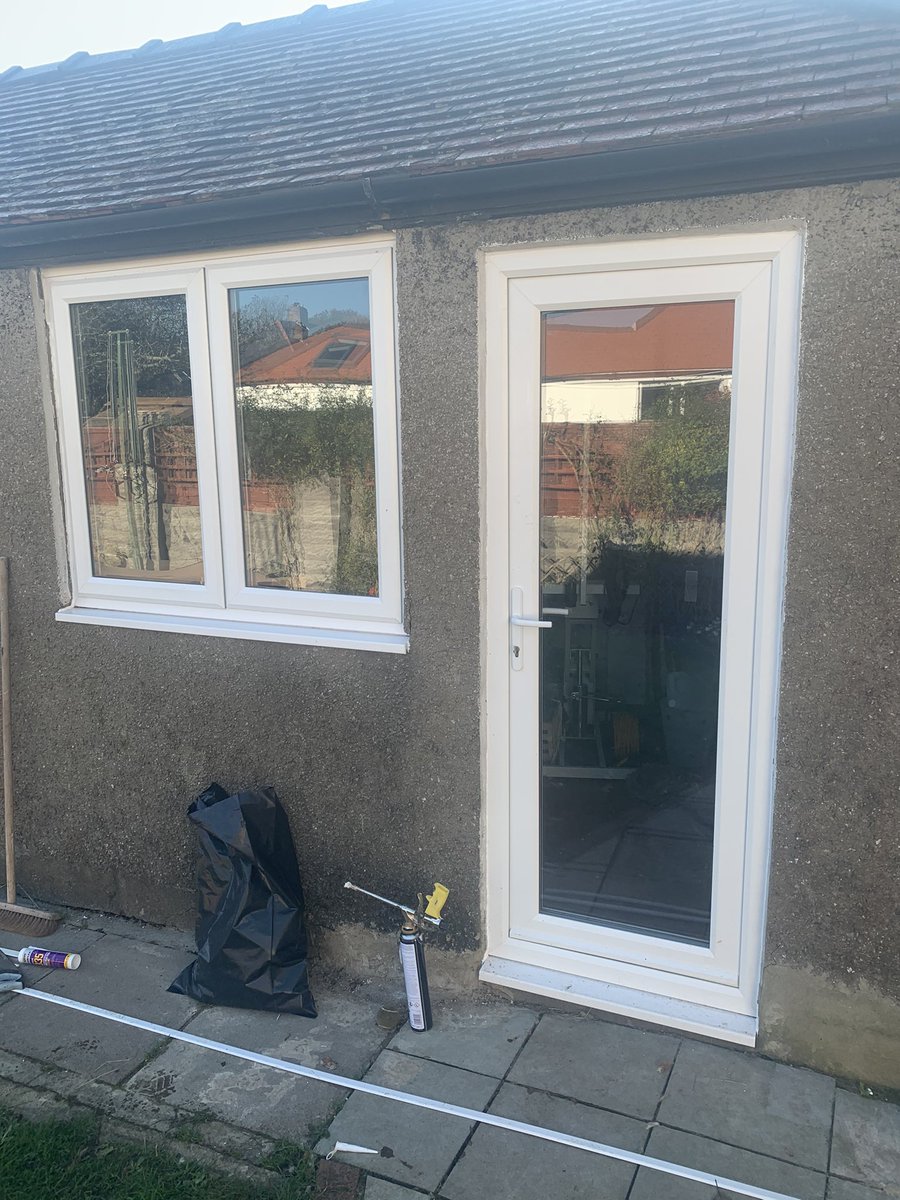 PbrWindows's tweet photo. Upgraded garage and garden access for our customer transforming into a workable space.
#garage #garageconversion #garageupgrades #door #doors #pvc #upvc #glass #windows #window https://t.co/eexqLwr0o9
