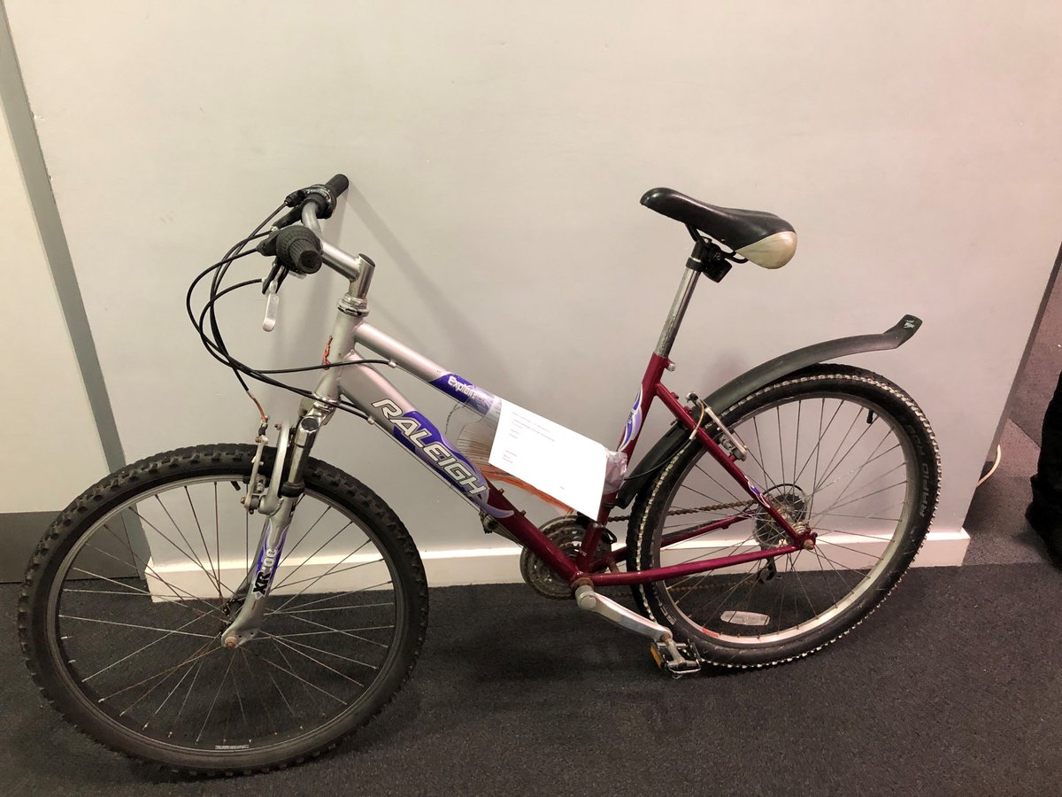 IpswichPolice's tweet photo. 3 out of 4 bikes were identified following last weeks tweet - thank you! Police believe this one is stolen too. Please help us return it to its owner. Quote 37/64792/20 #OpShere https://t.co/cx7IrxwwLQ