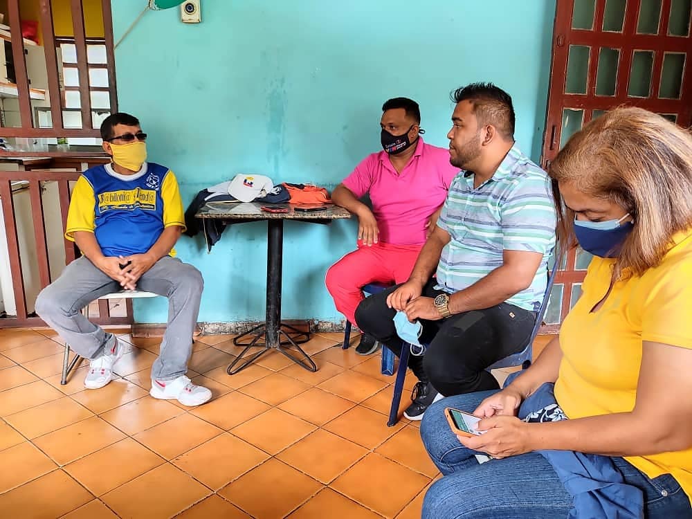 OrtilezAlexis's tweet photo. ¡Continuamos en despliegue!

Sostuvimos un encuentro con los líderes y líderezas de las Comunidades Colinas de Girardot 1 y el Paraíso de nuestro Municipio #Naguanagua

Afinando motores para este #6D

#VenVamosJuntos al Rescate de la Asamblea Nacional. https://t.co/OUiZdm8LXe