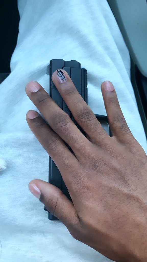 hcirhigher's tweet photo. just wanted to show y’all my manicure $$$$ https://t.co/jiEn46ym8O