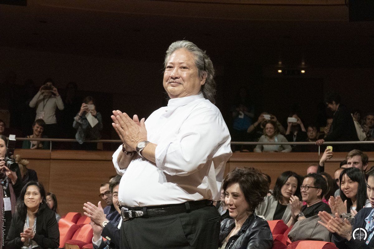 fredambroisine's tweet photo. Flashback : Great memories from #FEFF2016
@fareastfilm Apr. 30th 2016; The standing ovation for #SammoHung 洪金寶 after the screening of The Bodyguard 特工爺爺 which marked his great return to directing. #HongKongCinema #FredAmbroisinePhoto #JoyceGodenzi https://t.co/DpNnQB7tCs https://t.co/fFenfushVo