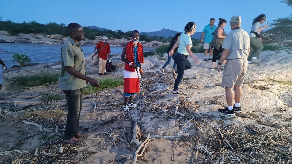 AlexChamwada's tweet photo. Witnessed a fantastic sundowner at Ewaso Nyiro river bank in @SarovaShaba Resort, Isiolo, attended by over 18 tourists from the USA @ChamsMedia https://t.co/Cl9Z7fMcQi