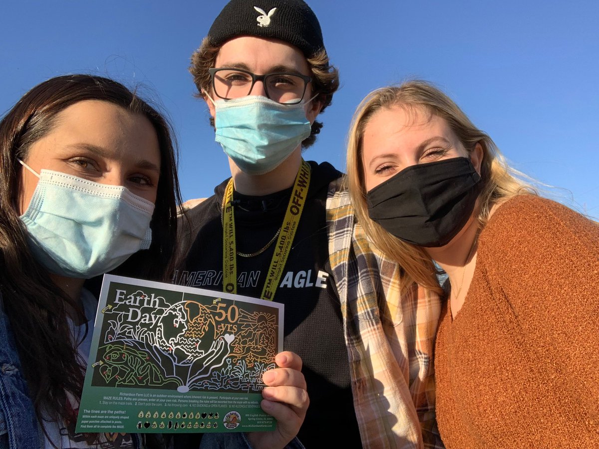 Cary-Grove Cheer tweet media