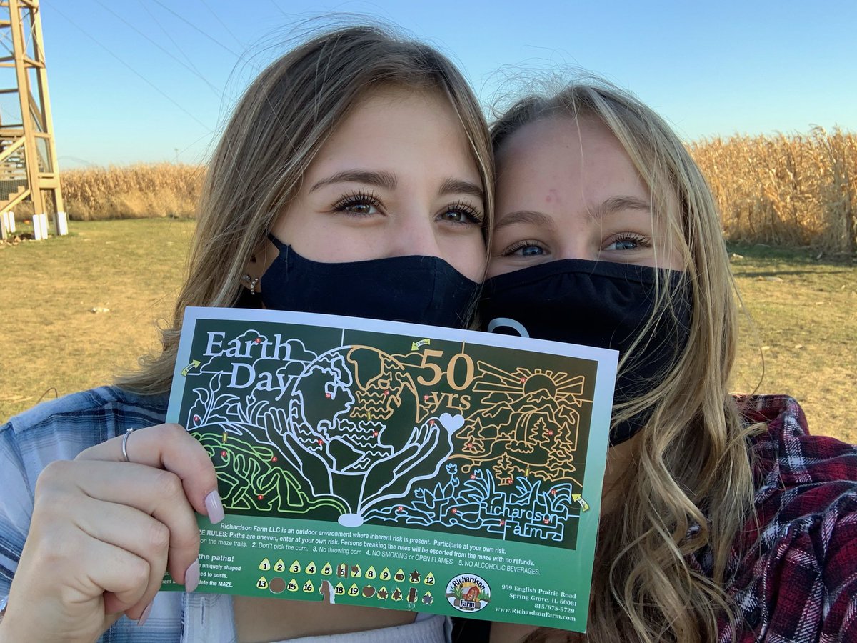 Cary-Grove Cheer tweet media