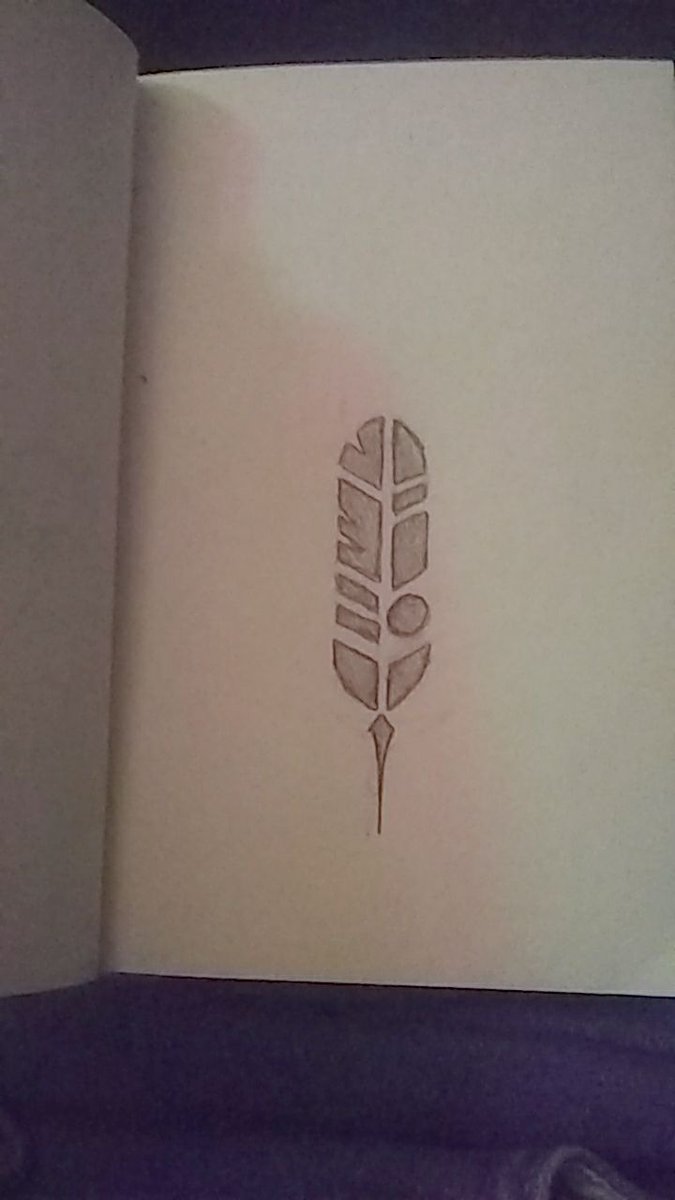 Makes me want to come up with more flash-style little tattoo ideas. Plan to do this one on my calf/ankle. Perhaps I will run faster or fall slower.