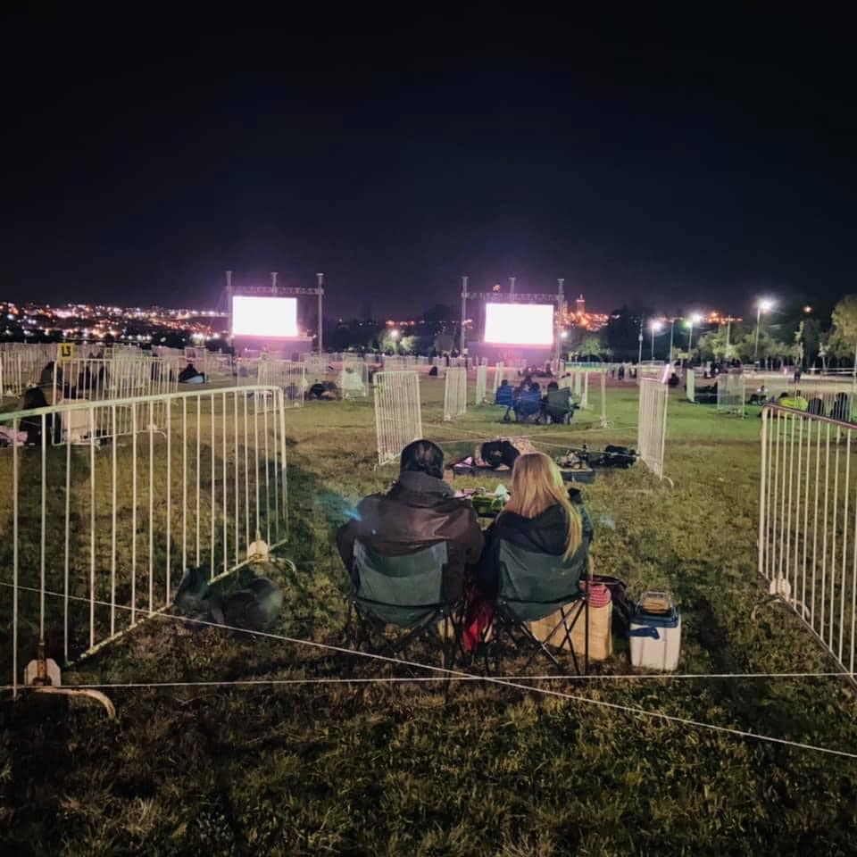 guanajuato's tweet photo. 👏🏻❤️ Fue todo un éxito la segunda edición de #OperaPicnic  🧺 en el @parkmetroleon  de #LeónGuanajuato, se logró disfrutar de la cultura en un espacio seguro 😷💯 #ViveGrandesHistorias https://t.co/sGQSnfgpnY