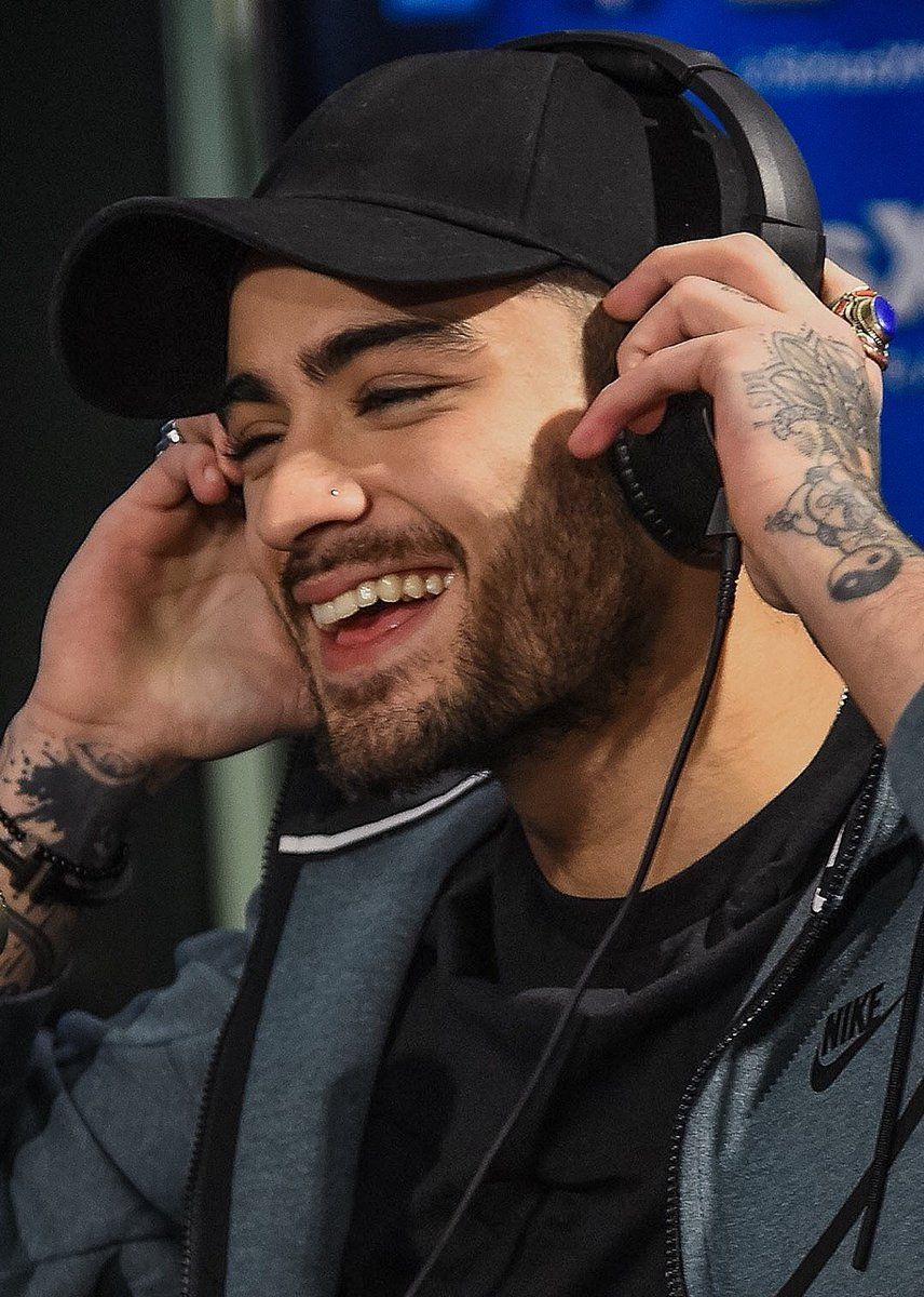 t91changes's tweet photo. Si lo querés ver así         Hace esto 
              👇                              👇

1 RT= 1 VOTO PARA ZAYN 

I vote for #Better by @zaynmalik for #BestVideo #TDYAwards @965TDY https://t.co/GdsaC1rvSx