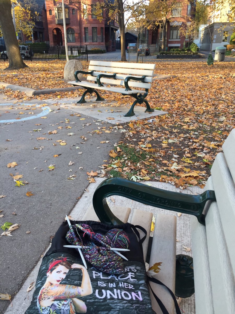 spynamedharriet's tweet photo. Following ⁦@jkwan_md⁩’s challenge today to #flattenthecurve. Here’s my autumn park knitting, as part of the #essentialchallenge. (Have only been indoors for medical appointments since March. Doing my part). https://t.co/FJKhhC2FJ2