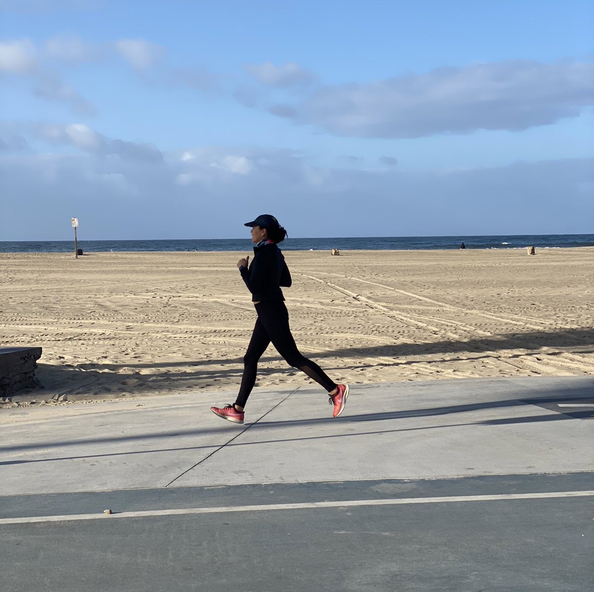 rcadedapp's tweet photo. Hoy fue domingo feliz para correr los 15K Veterans Day 😬🙌🏻🏃🏻♀️
#Bit #ENTRErunners
#RunAndBeHappy https://t.co/olbUMjGTdT