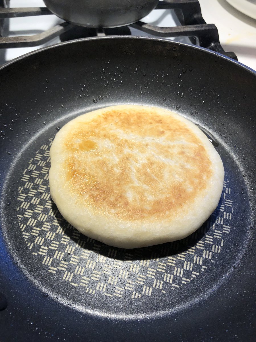 AngelaMCheung's tweet photo. I used to go to a Korean grocery store on weekends to buy freshly made #Hotteok (Sweet Korean Pancake with cinnamon and brown). Made it myself for the first time today — not bad. Even did a savoury version (green onion pancake) #EssentialChallenge @jkwan_md https://t.co/7JuhZKYM1I