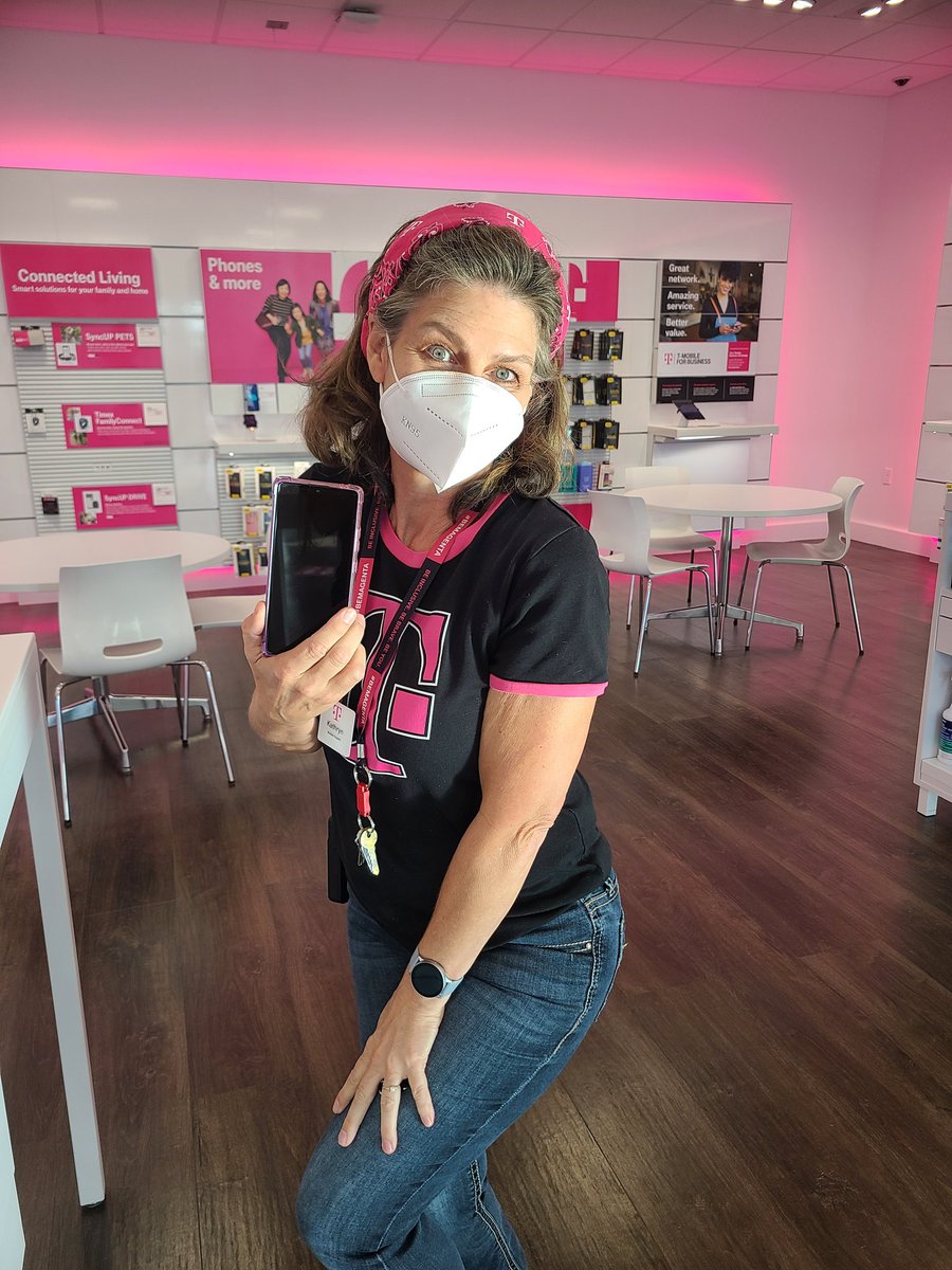 KayFinelli's tweet image. 🎶💪This girl is on 5G-FIRE 🔥🏆 #iLoveTMobile5g #GetMore5G
@TMobile @morganlynn4711 @HightowerKrista @mcruz148