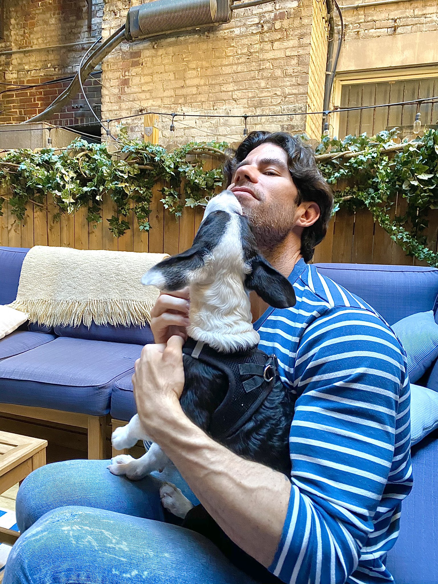 EmVLnh_WMAEO1xd.jpg:large