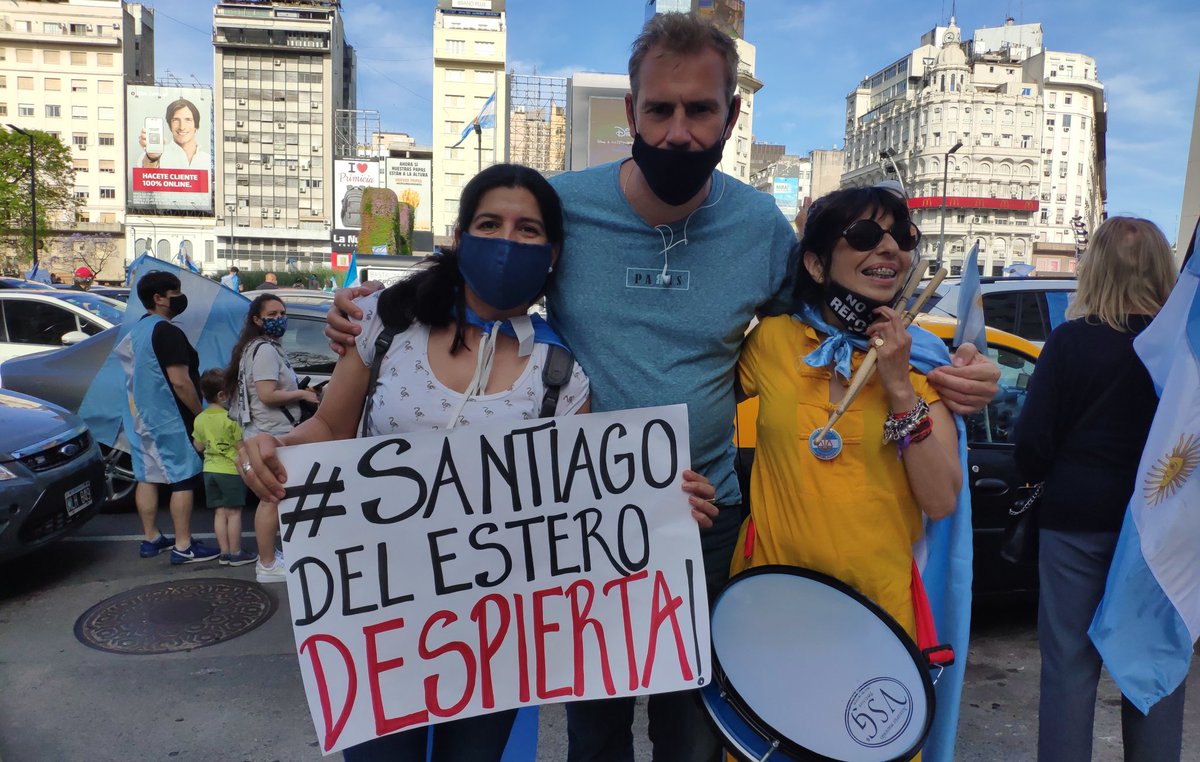 AlvarodLamadrid's tweet photo. La gente no se expresa más sólo cada 4 años, sino que sale a la calle a defender el país y el futuro. Cómo dirigentes estamos y nos expresamos porque sabemos lo que está en juego. Está en peligro la democracia. Si perdemos la justicia muere la democracia.#8NTodosALasCalles #8N https://t.co/joDnv64OYh