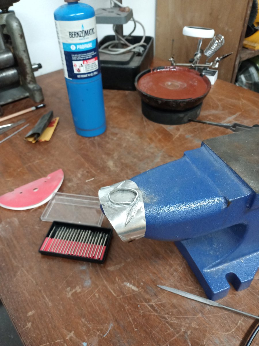 Justnew4Ucom's tweet photo. Just wanted to share my hubby. 
I made cuff bracelets out of aluminum and added a stone. Still needs to be sanded and buffed out. Stay safe Alberto Portalatin https://t.co/qdUb8WyIG1