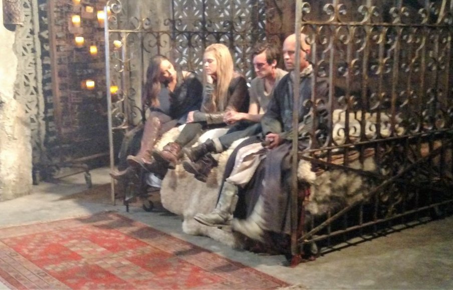 LexaGold1's tweet photo. Crying over this ππππ
#IMissThem #Lexa #Clarke #ClexaBTS https://t.co/r3LrDYVq0k