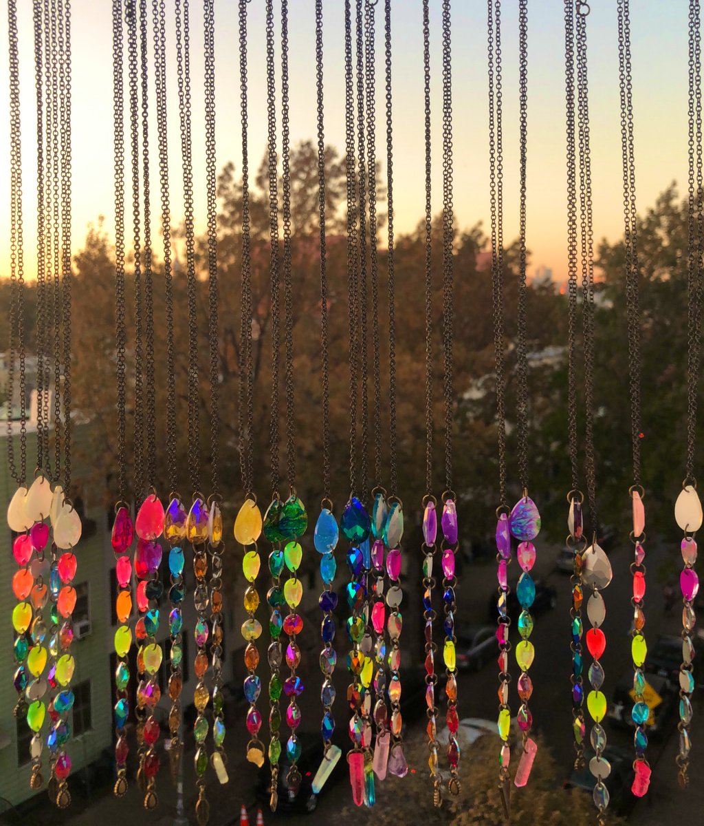 seeeedsoflife's tweet photo. Message me for custom Dangle Necklaces ✨🌈🦋 

Retweet &amp; like to support &amp; help me get exposure ✨🧚‍♂️🍃🍄 I appreciate you all more than you know https://t.co/qwsyncufez