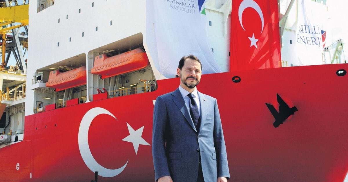 Ülkemde bulunan doğalgazın baş kahramanısın. Sen bizi sevindirmiştin...Yolun bahtın açık olsun.
Berat Albayrak

Ve Allah kimseyi ülkesine faydası dokunmuş bir insanın arkasından küfredecek kadar haysiyetsiz etmesin... 

#BeratAlbayrakYanındayız   🇹🇷

#Pazartesi