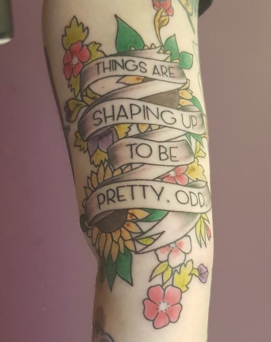 charlotte🪩 tweet media