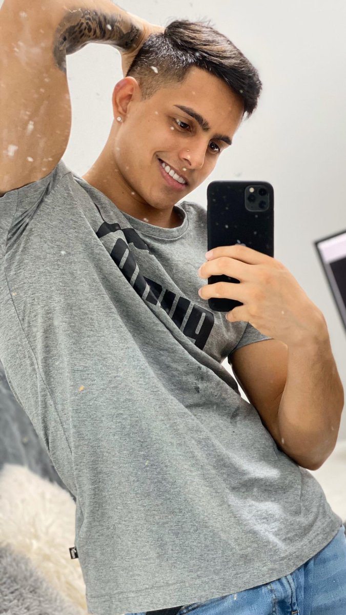 mquilla3's tweet photo. RT y lo subo  desnudo https://t.co/9AoEVWXyxv