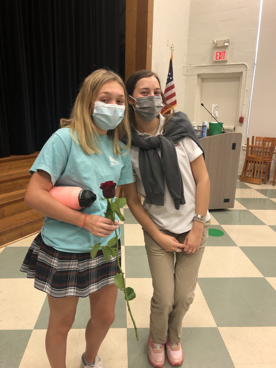 mcgeheeschool's tweet photo. After days and days of providing the freshmen with special clues and special treats, the junior class enjoyed 'the big reveal' on Friday with their little sister class, the 9th grade. This year's theme was 'The Bachelor' and big sisters revealed thems...
#sisterhood
#leadingwomen https://t.co/07uvK9EUN5