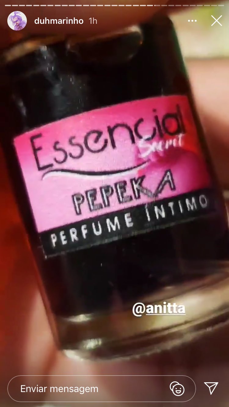 clara auf Twitter: „meu deus??? eu quero uma perfume de pepeka igual da  anitta https://t.co/iCOFEwinmC“ / Twitter