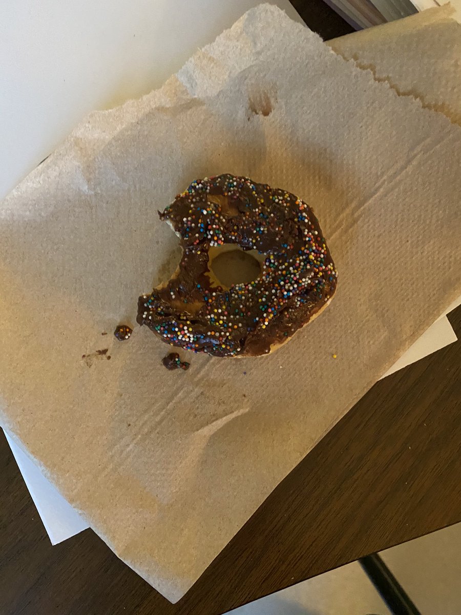 miss_votolato's tweet photo. I’m grateful for my teammate knowing my favorite donut — thanks @KinderGerlach for #kickinitinkinder with me!!! 🍩💓#ireadthestallionmessage #undertheSCE https://t.co/hILyyZ8fhp