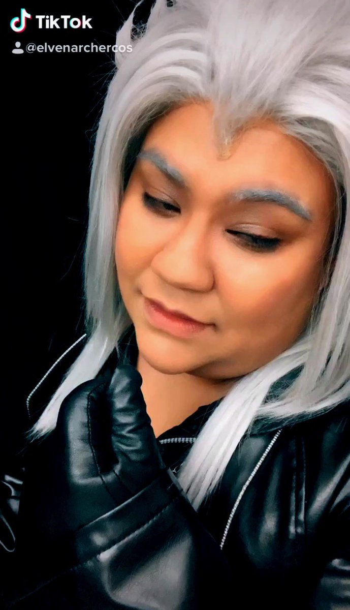 ElvenArcherCos's tweet photo. More TikTok screenshots I liked 🖤
Xemnas/Photo/Editing: me @ElvenArcherCos
Coat: CosplayHolic
Wig: @ArdaWigs Morpheus (Light Grey) @gravitiger ventilated & I styled
#cosplay #xemnas #kh #kingdomhearts #plussizecosplay #queercosplay #poccosplayer https://t.co/cqu19vICS5