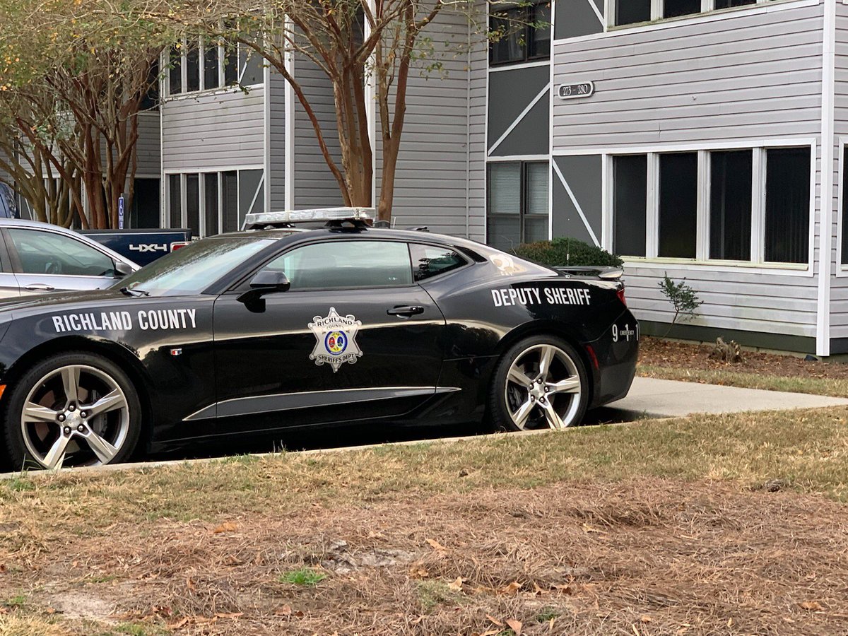 luannebiskup's tweet photo. @thundacat830 is this your car? My son lives right here! https://t.co/iXrWIjaDNr