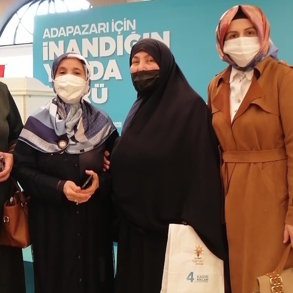 RabiaTogay's tweet photo. AK Parti Adapazarı İlçe Kadın Kolları 4. Olağan Kongresinde delege olarak oyumuzu kullandık Reisoğlu Tesislerinde pandemi kuralları çerçevesinde gerçekleştirildi. HATİCE GENÇ BAŞKANIMIZIN YENİ GÖREVİ HAYIRLI OLSUN https://t.co/4RMKCYWrRB