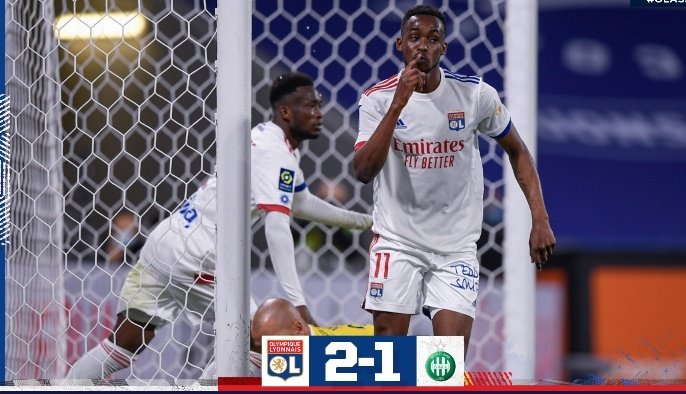 AlvinZhakata's tweet photo. Zimbabwean striker #TinoKadewere rose from the bench to score twice and seal a  victory for @OL_English in their 121st derby against St Etienne. He becomes the 1st ever player to come from the bench and score 2+ goals in that derby fixture. What a star #ProudlyZimbabwean🇿🇼 https://t.co/WiHPHgAiyz