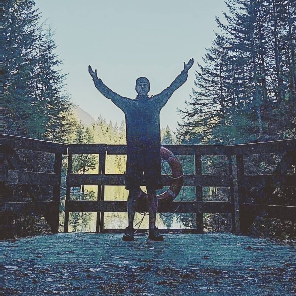 Gary Jones tweet media