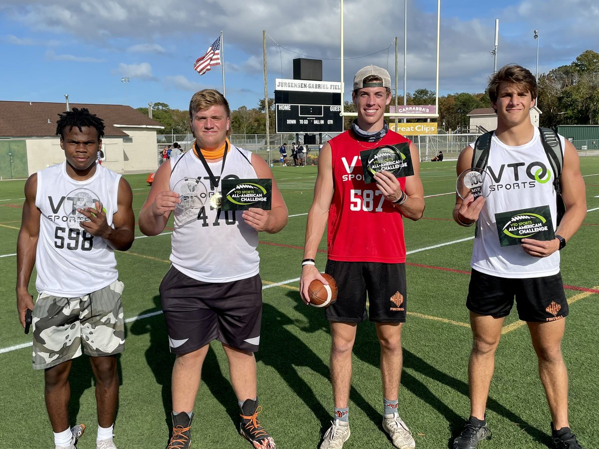 🔸My Varsity 🏈 guys @NHHSFootball_20! Strongest Man &amp; Oline MVP <a href="/boyette_bryson/">Bryson Boyette</a> , MVP RB @RazzBigtime4, MVP TE <a href="/FarrissLandon/">Landon Farriss</a> &amp; I’m Underclassman MVP QB. Not pictured <a href="/GrangerShakur/">Shakur Granger 5’11 DB 170💸💵</a> Top 5 finisher for DB! <a href="/StarNewsVarsity/">StarNewsVarsity - Michael Cuneo</a> <a href="/CoastalPreps/">CoastalPreps - Tim Hower</a> @JohnSmistWECT <a href="/WWAYSports/">WWAY Sports</a> <a href="/FILMTOFIELD/">Film To Field</a> 🔸