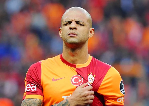 ultrAslan's tweet photo. GEÇMİŞ OLSUN @_felipemelo_ TÜM GÜCÜNLE BİR AN ÖNCE ARAMIZA DÖNMEN DİLEĞİ İLE!

WE WISH YOU A SPEEDY AND STRONG RECOVERY PITBULL MELO!

#ultrAslan https://t.co/aT4krzMmhT