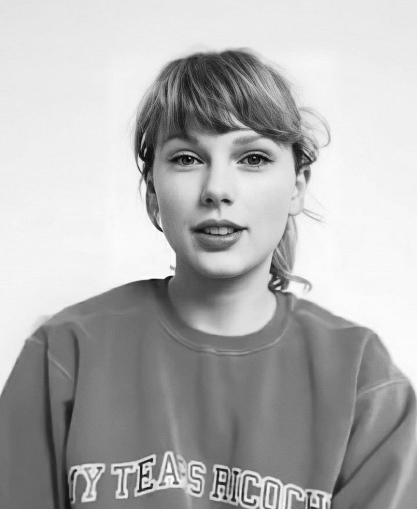 🎉 RT to vote Taylor Swift for Artist of the Year at the #AMAs  

GOAL: 2000 RTs + 10x replies per account
