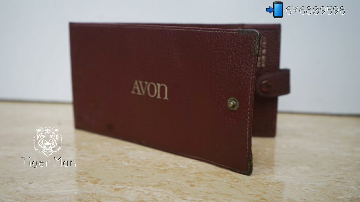Tiger_Men237's tweet photo. #Frip
Porte Chéquier Cuir de Marque Avon

Cuir Bordeaux
Intérieur tissu

5000 https://t.co/NVOkPZaK2Q